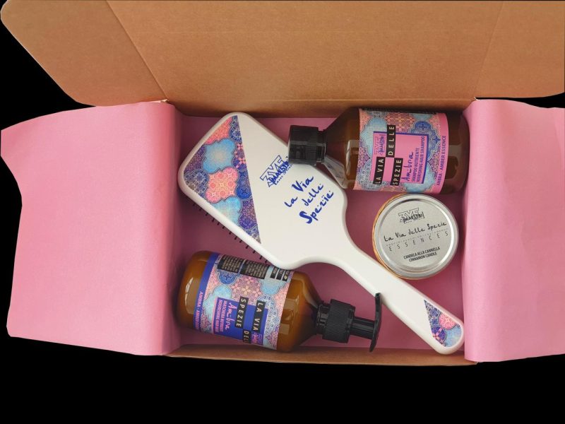 3ME LA VIA DELLE SPEZIE AMBRA KIT   ( shampoo + mask + brush + candle )
