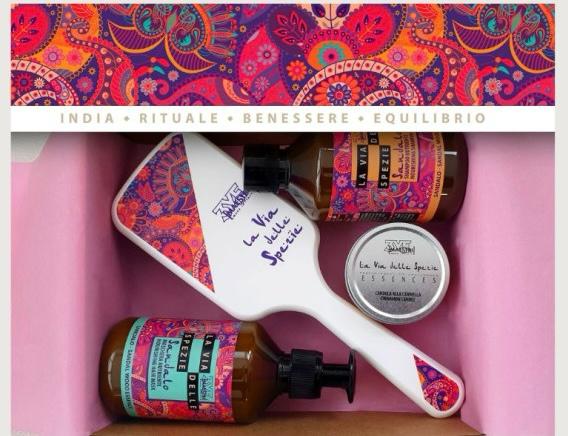 3ME LA VIA DELLE SPEZIE SANDALO KIT   ( shampoo + mask + brush + candle )